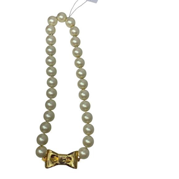 Kate Spade All Wrapped Up In Pearls Short Necklace Cream Gold Bow Detail NEW - Picture 6 of 6